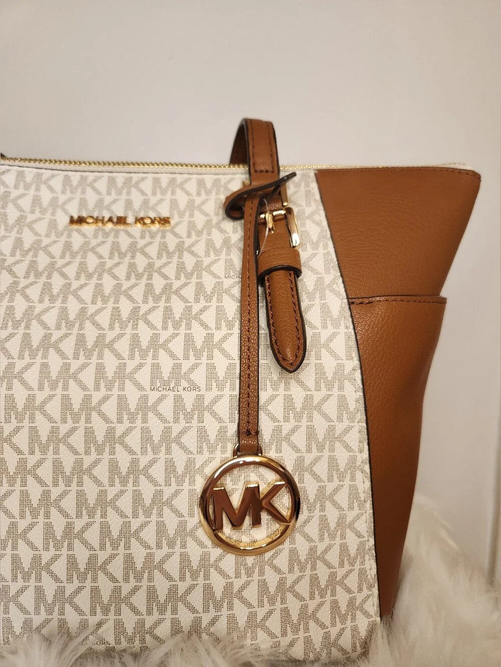 NWT Michael Kors Large Acorn Tote